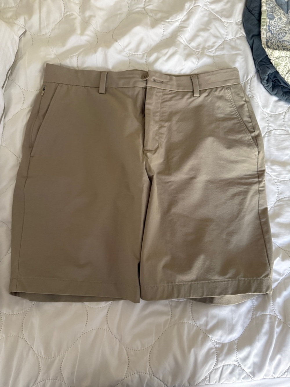 Vineyard Vines shorts